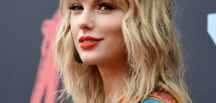 Η Taylor Swift κυκλοφορεί το νέο άλμπουμ «Red (Taylor’s Version)»