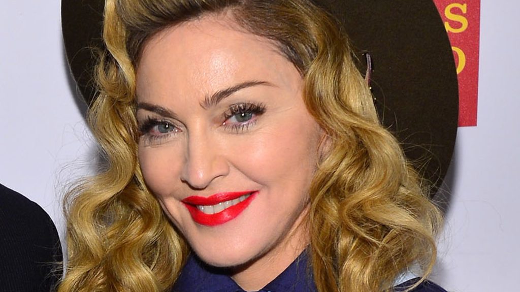Η Madonna κυκλοφορεί το «Gambler» για πρώτη φορά ψηφιακά