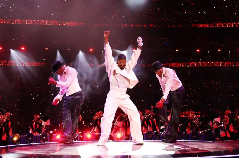 Η εμφάνιση του Usher στο Super Bowl 2024 ήταν μια από τις καλύτερες εμφανίσεις της δεκαετίας